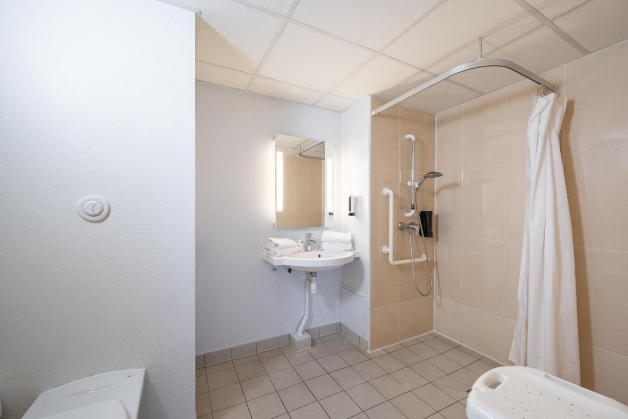B&B Hotel Saintes Dış mekan fotoğraf