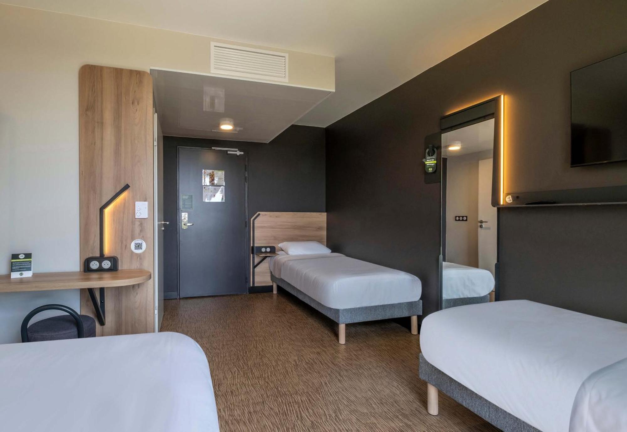 B&B Hotel Saintes Dış mekan fotoğraf