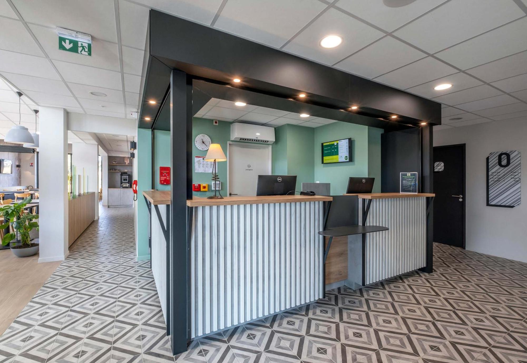 B&B Hotel Saintes Dış mekan fotoğraf