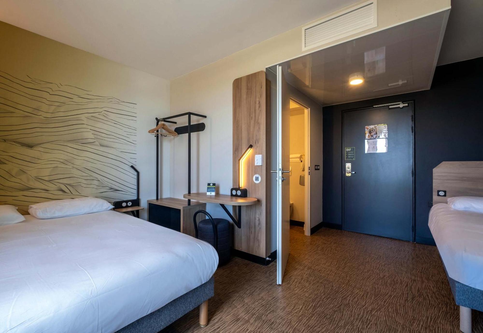 B&B Hotel Saintes Dış mekan fotoğraf